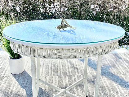 Nice Vintage Wicker Oval Table