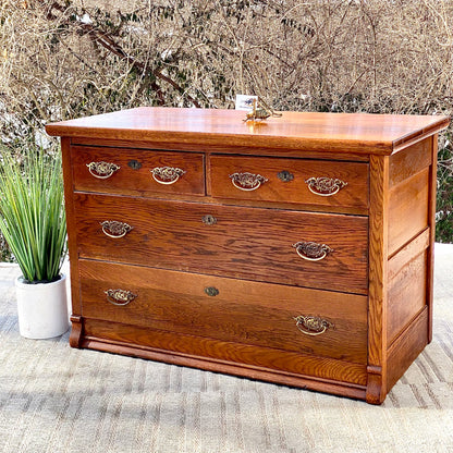 Vintage Oak 4 Drawer Dresser