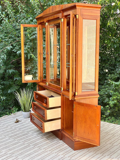 Nice Stanley 2 Piece Lighted Hutch