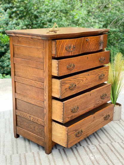 Vintage Wooden 5 Drawer Dresser