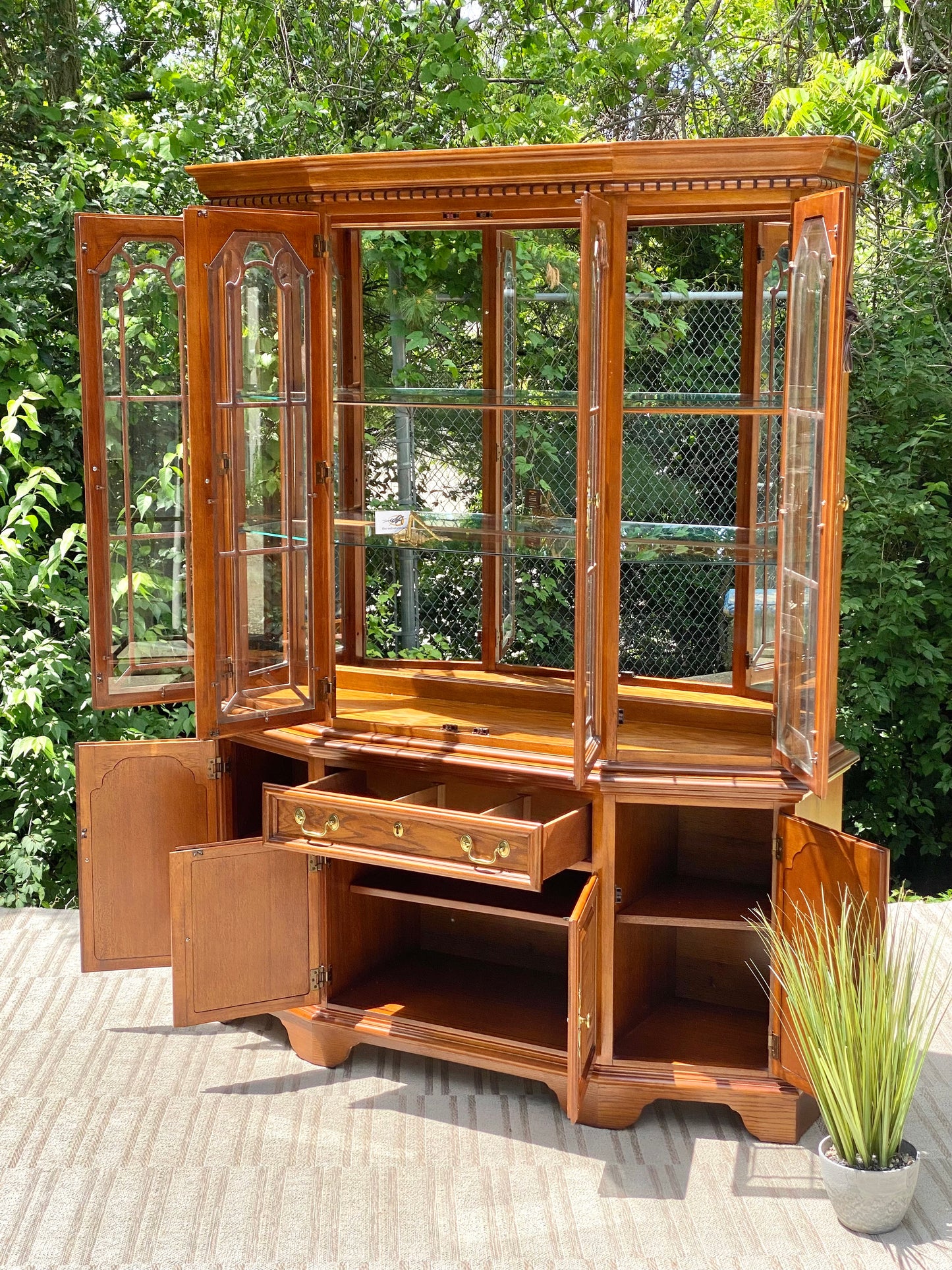 Gorgeous Lexington 2 Piece Lighted Hutch Display Cabinet