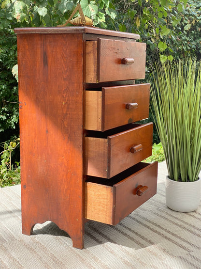 Small Vintage Pine 4 Drawer Dresser