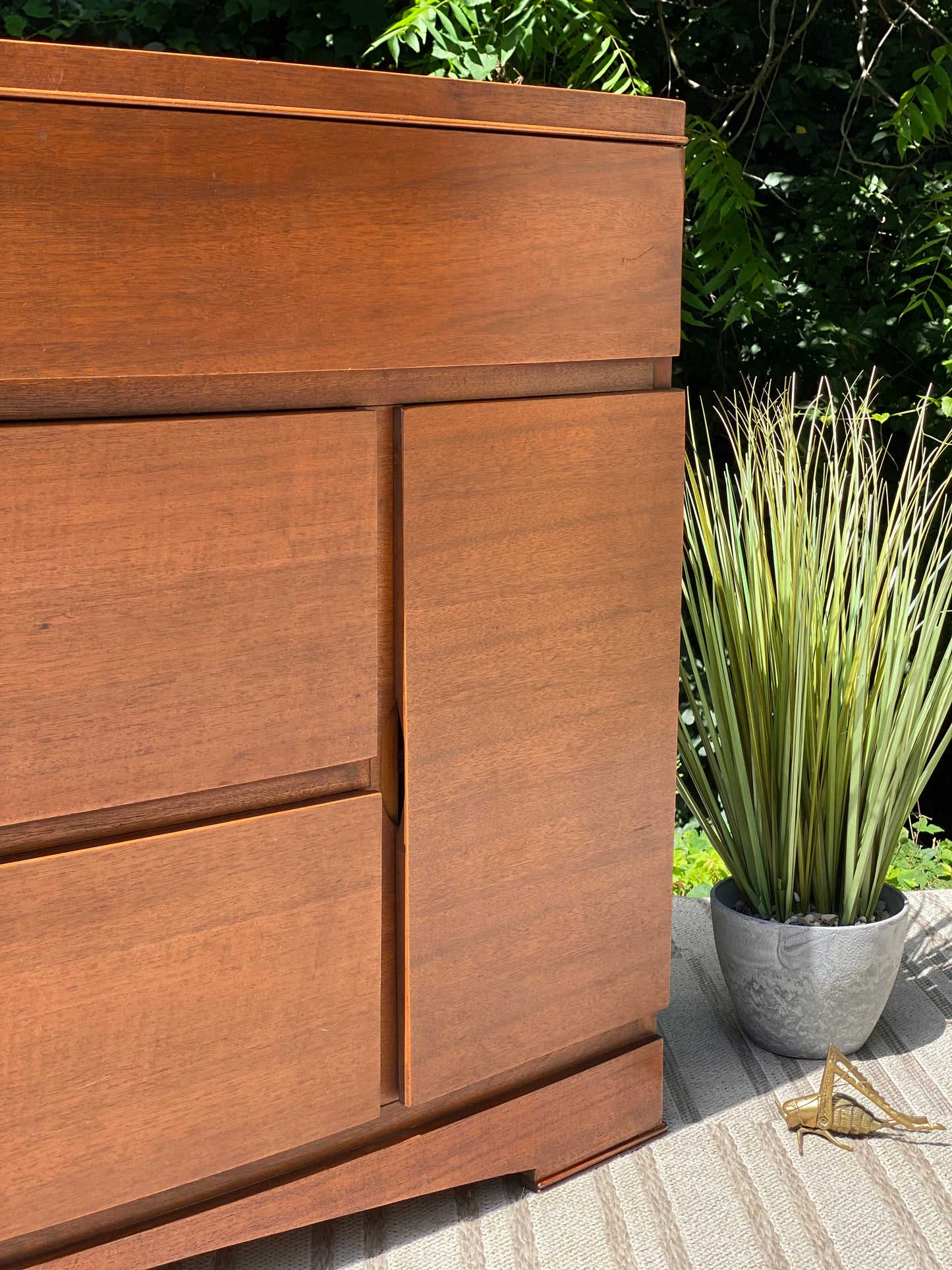 Vintage MCM Mid Century Buffet Credenza