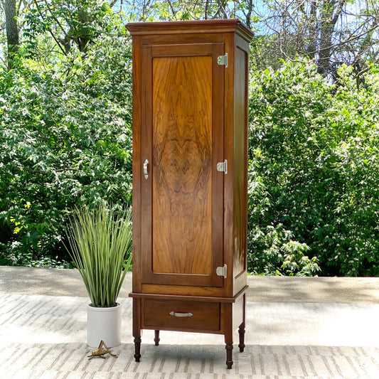 Vintage Art Deco Wooden Gibson Cabinet