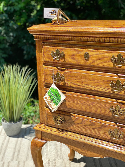 Nice Burlington Solid Oak 4 Drawer Chest of Drawers