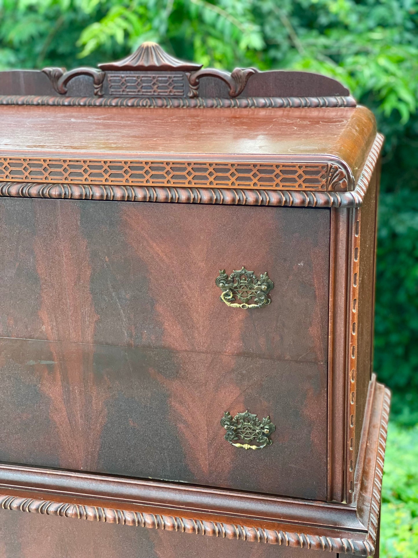 Antique Mahogany 5 Drawer Dresser