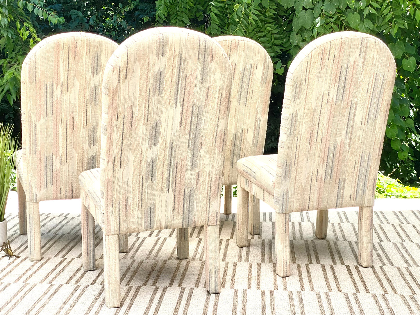 Retro Clam Back Uhpolstered Chairs