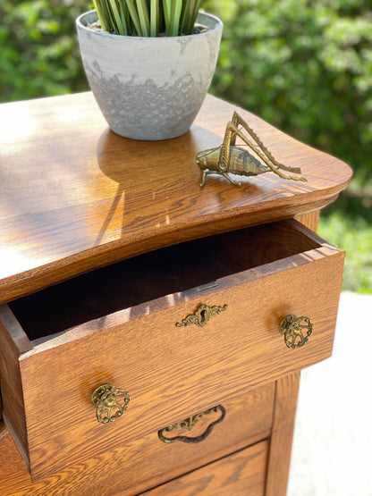 Vintage Oak 4 Drawer Dresser