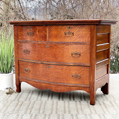 Vintage Oak 4 Drawer Dresser
