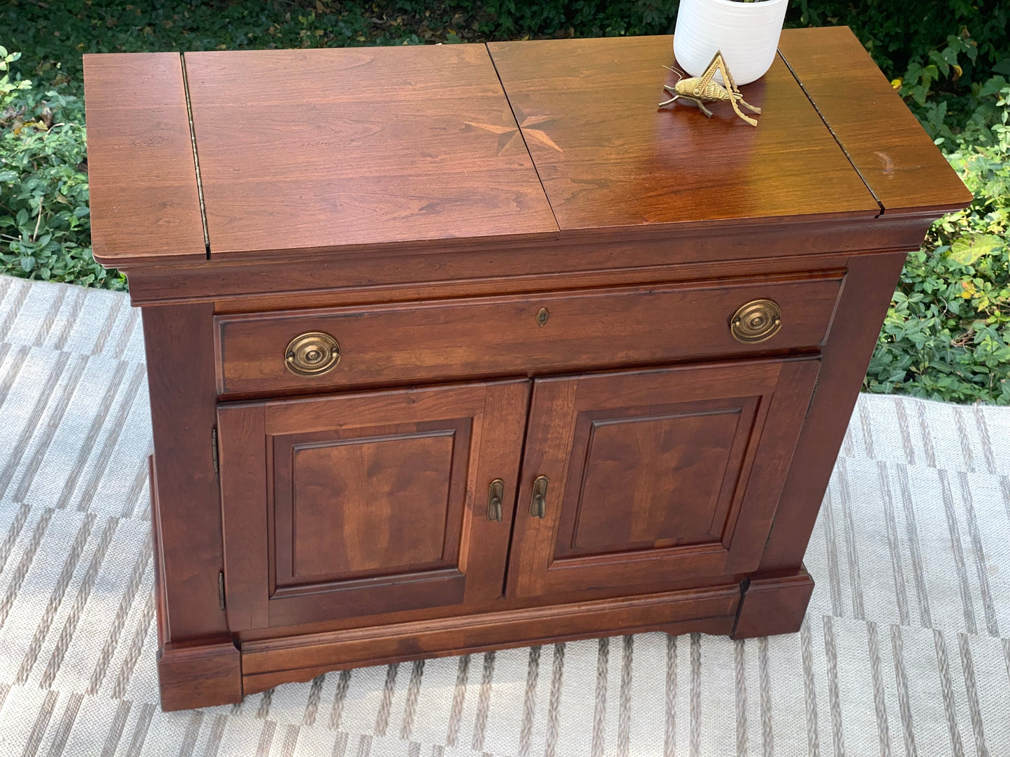 Vintage Wooden Portable Bar