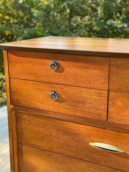 Vintage MCM Dixie 7 Drawer Dresser