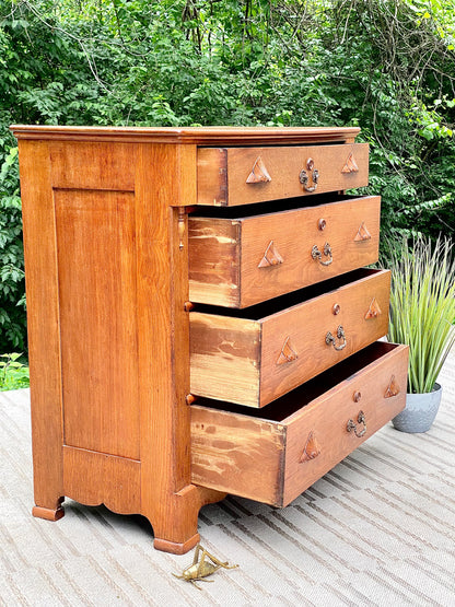Vintage Solid Wood 4 Drawer Dresser