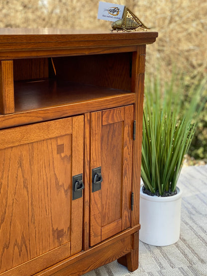 Nice Arts & Crafts Style Media Cabinet