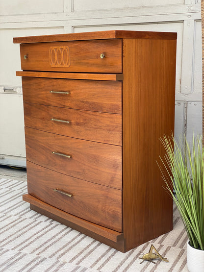 Retro MCM 4 Drawer Dresser