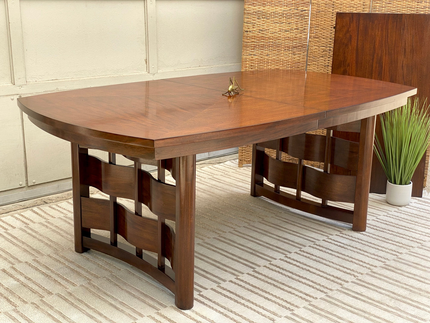 Nice Modern Wooden Table with Leaf