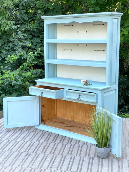 Nice Painted Wooden Pine Display Hutch