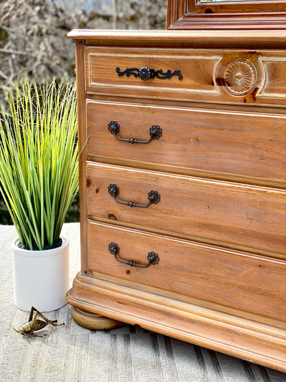 National Mt Airy Wooden Dresser with Mirror