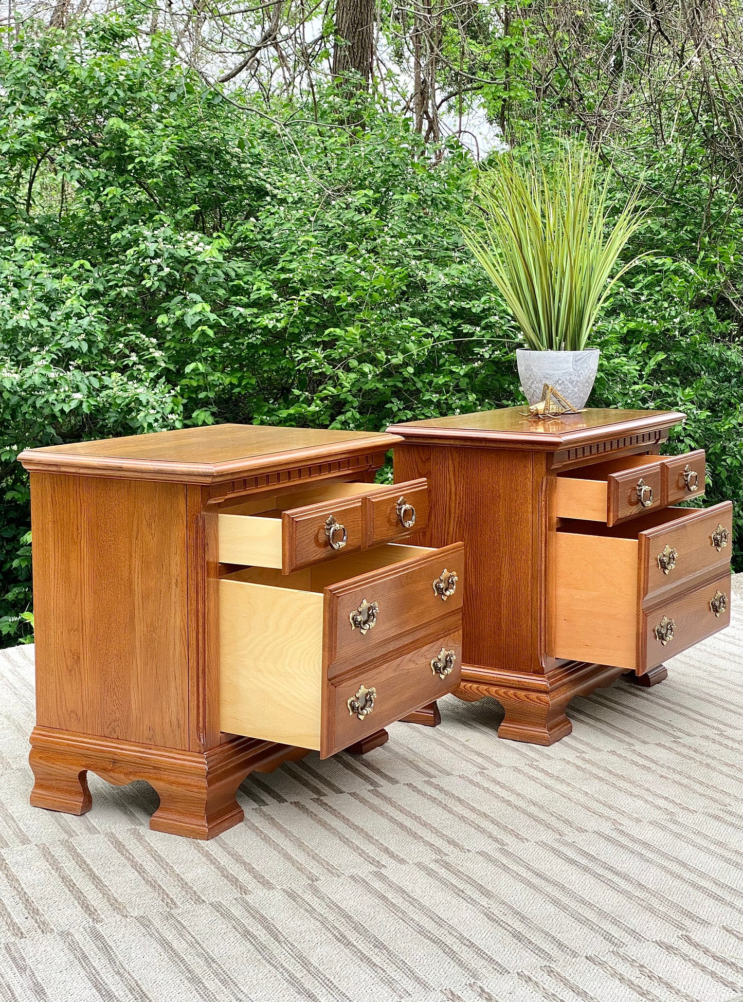 Vintage Pair of Kincaid 2 Drawer Nightstands