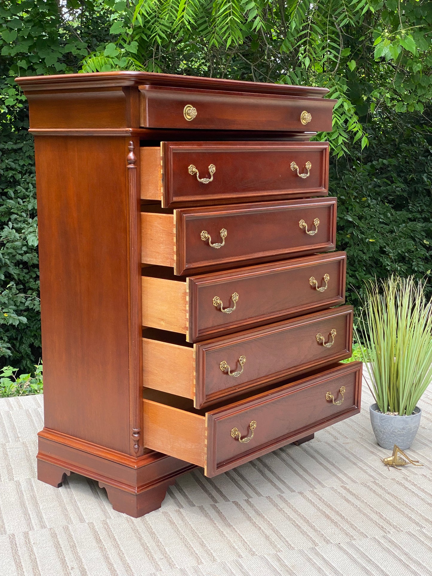 Nice Drexel 6 Drawer Highboy Dresser