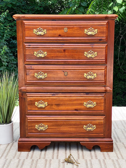 Vintage Broyhill 5 Drawer Dresser