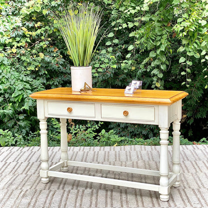 Nice White Painted Hallway Table