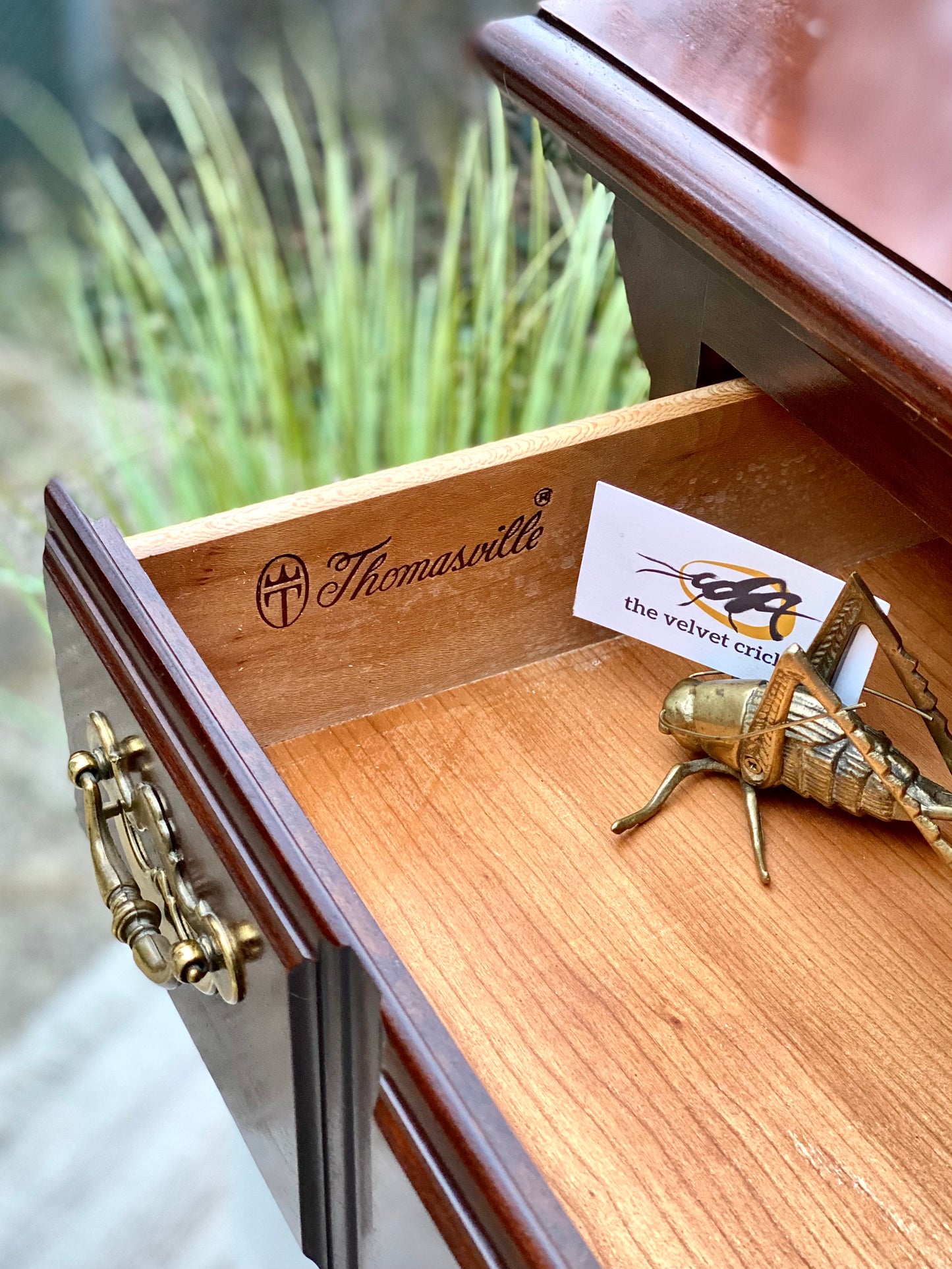 Nice Thomasville Cherry 9 Drawer Mirrored Dresser