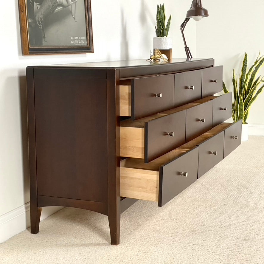 Modern 9 Drawer Dresser