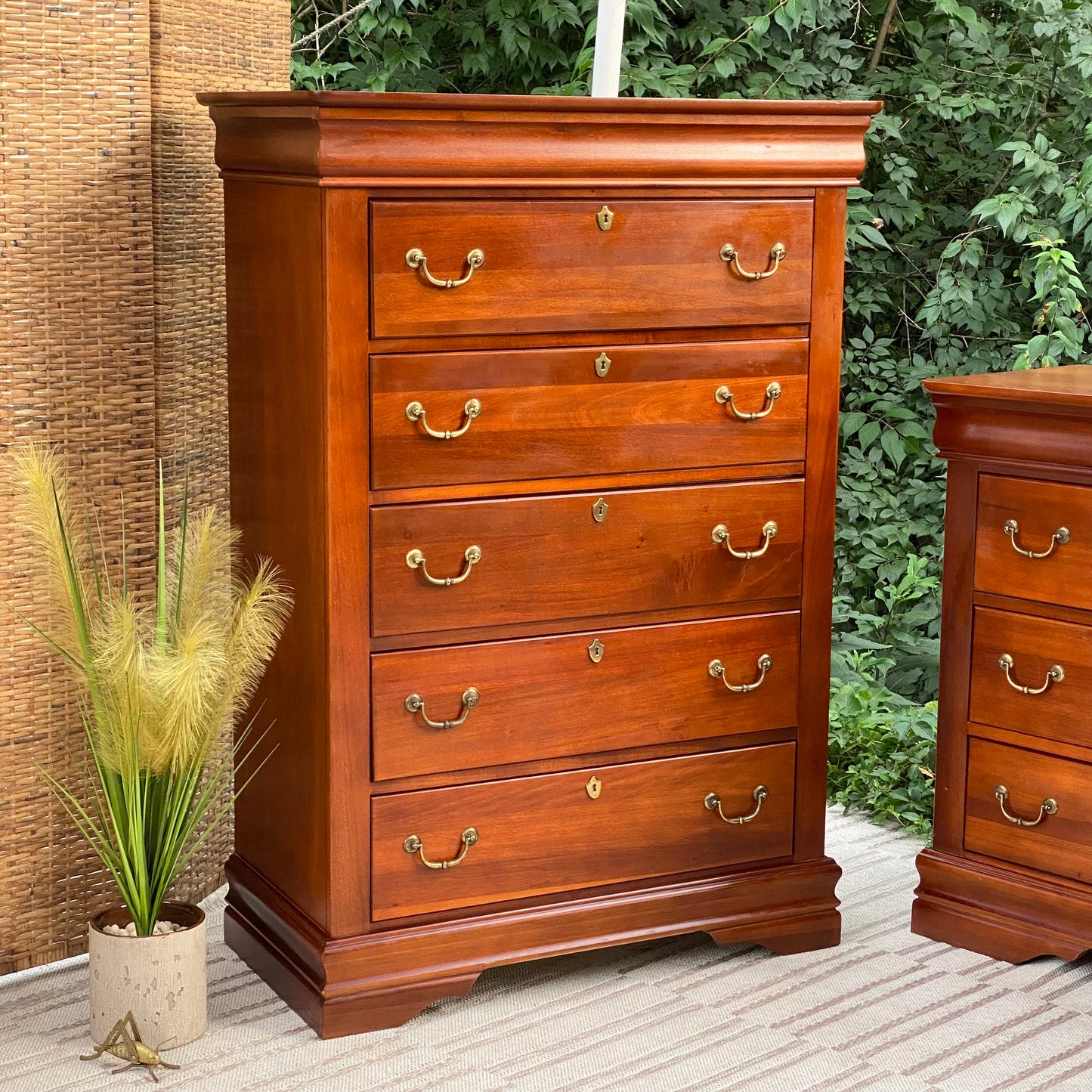 Modern Wooden 5 Drawer Dresser