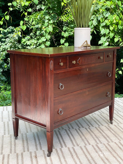 Gorgeous Vintage Wooden 5 Drawer Dresser