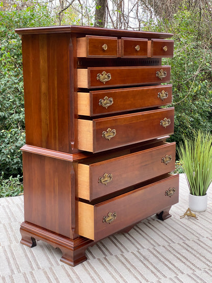 Nice Wooden 8 Drawer Dresser