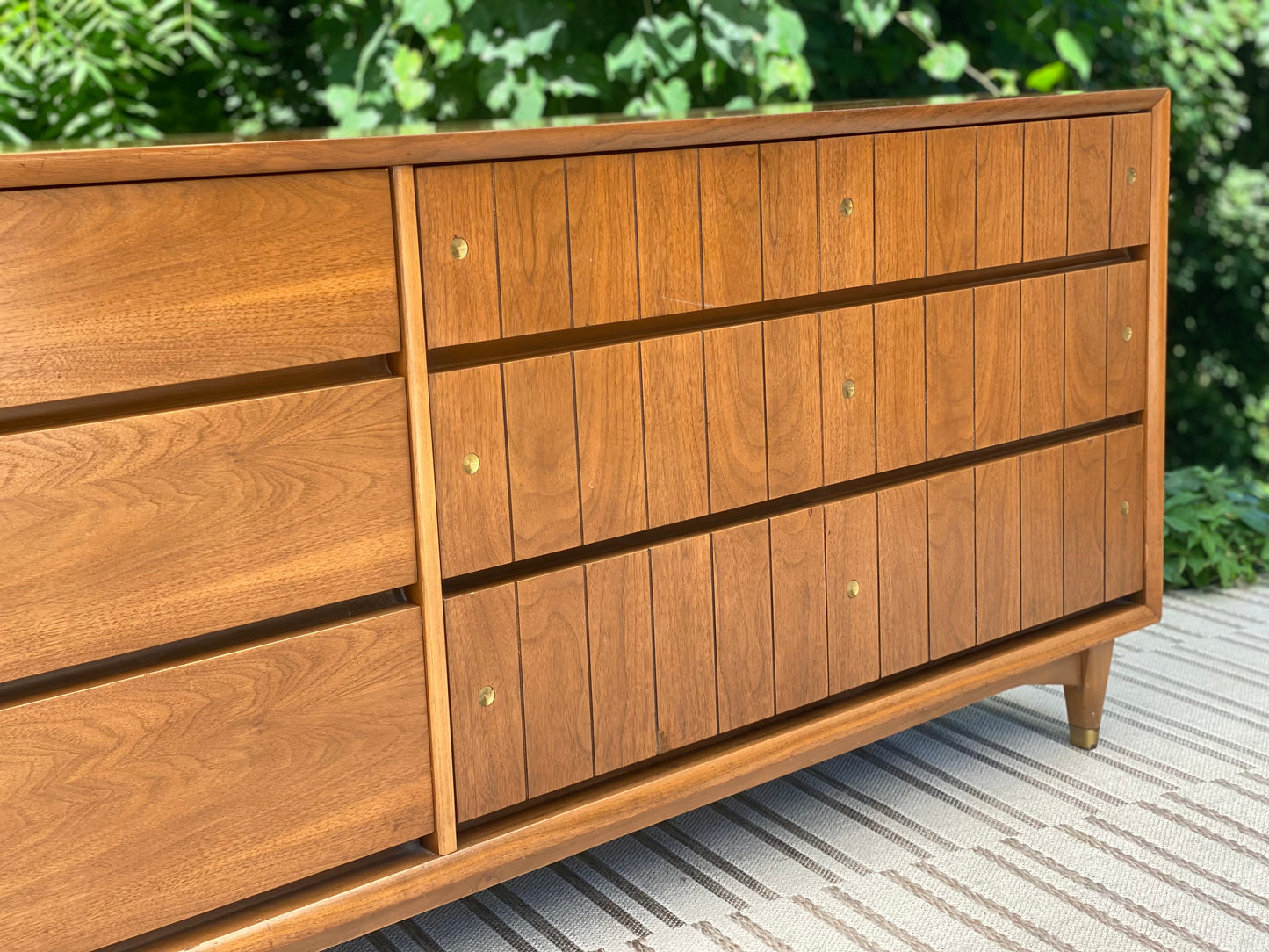 Retro MCM Kroehler 9 Drawer Dresser