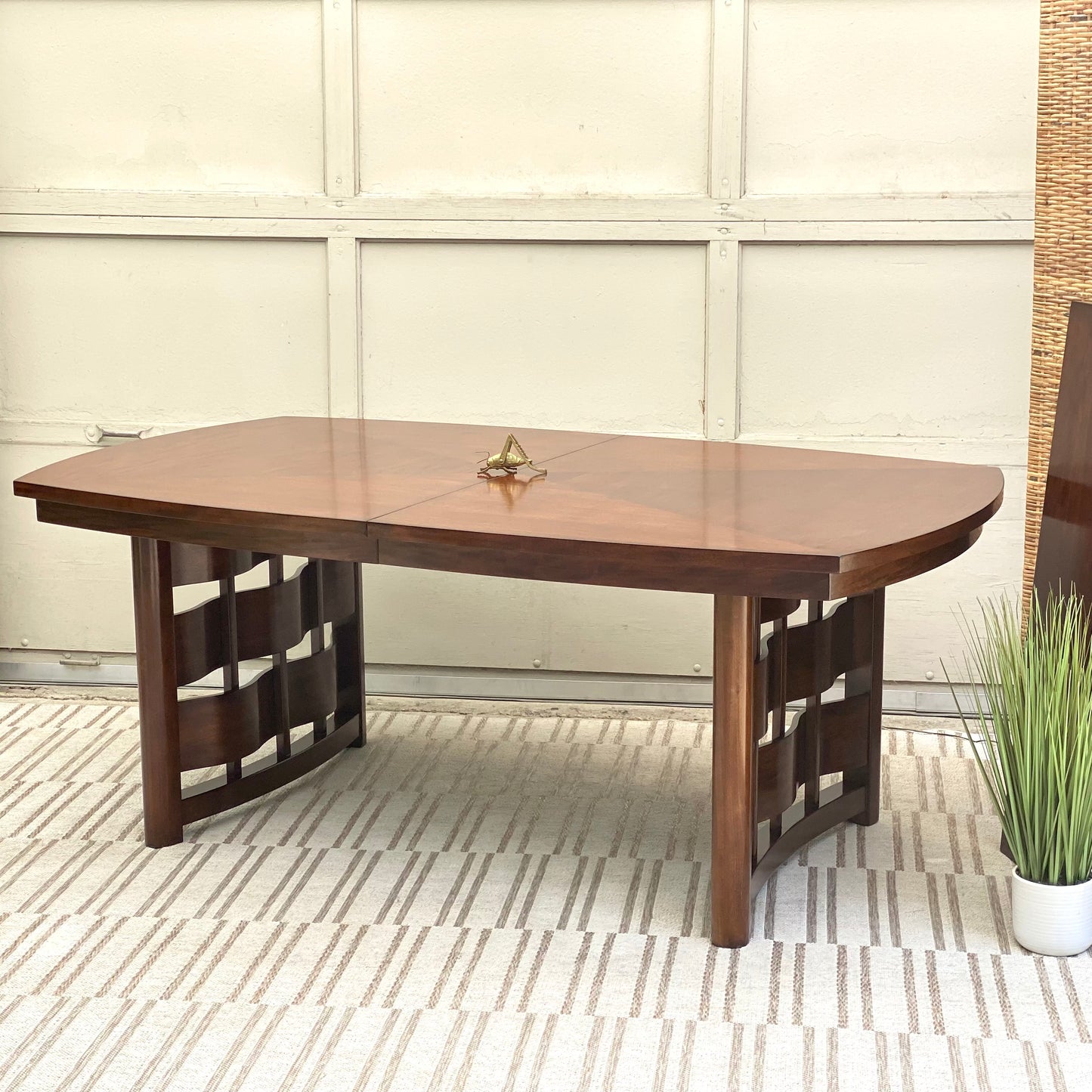 Nice Modern Wooden Table with Leaf