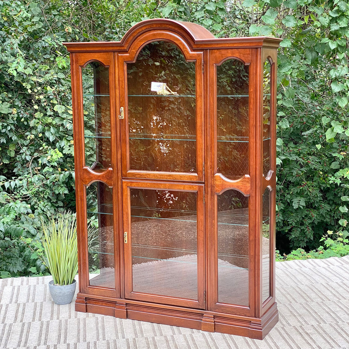 Nice Wooden Jasper 1 Piece Display Case
