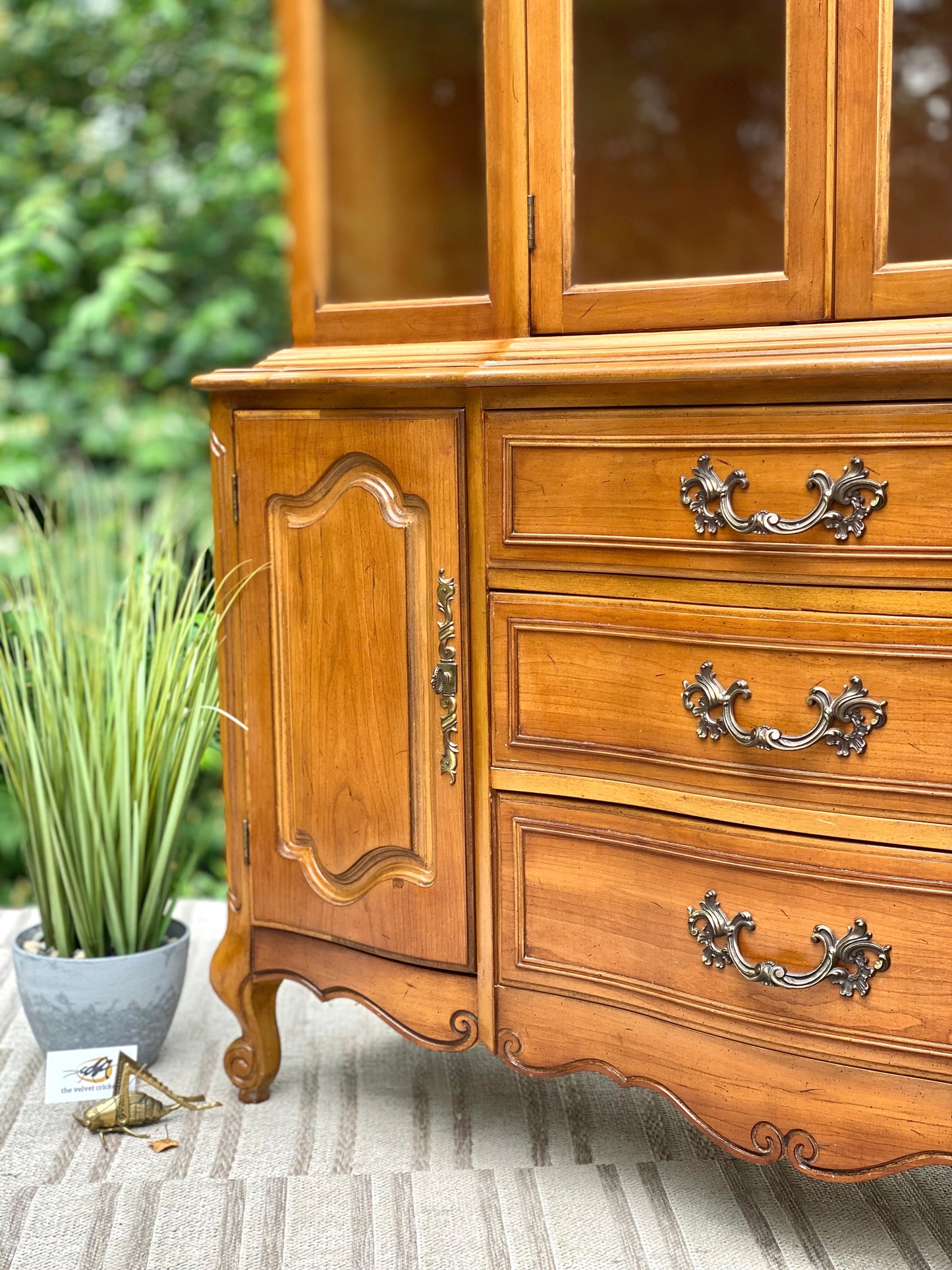 Vintage French Provincial Wooden Display Hutch
