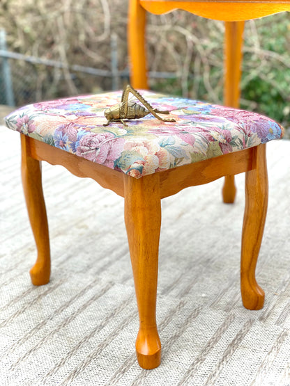 Nice Wooden Vanity and Seat
