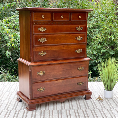 Nice Wooden 8 Drawer Dresser