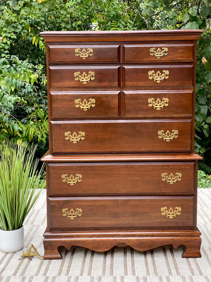 Nice Wooden 5 Drawer Dresser