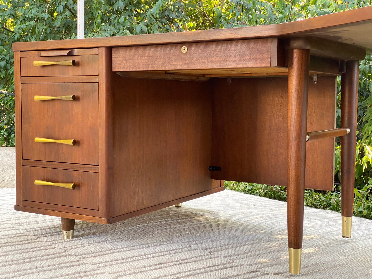 Vintage MCM Jasper Office Desk