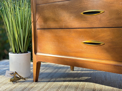 Vintage MCM Dixie 7 Drawer Dresser