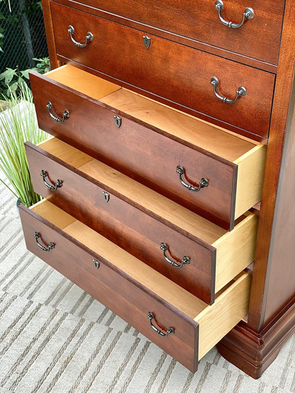 Nice Wooden Broyhill 5 Drawer Highboy Dresser