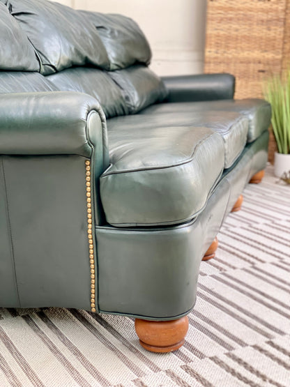 Nice Green Leather sofa