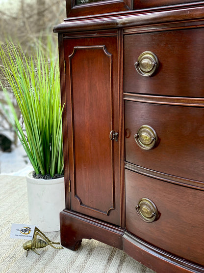 Vintage Federal Mahogany Hutch