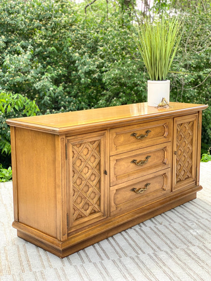 Vintage Wooden Thomasville Sideboard Credenza