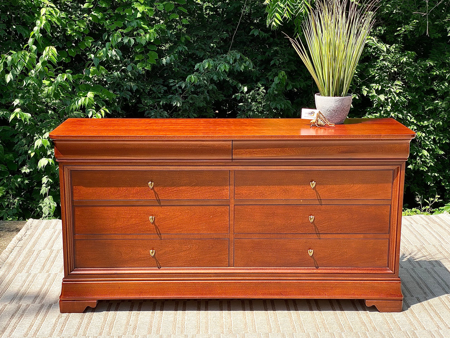 Nice Thomasville Wooden 6 Drawer Lowboy Dresser