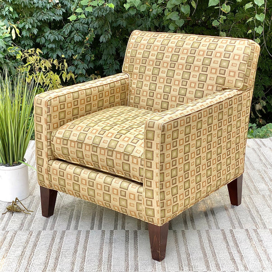 Nice Bassett Upholstered Chair