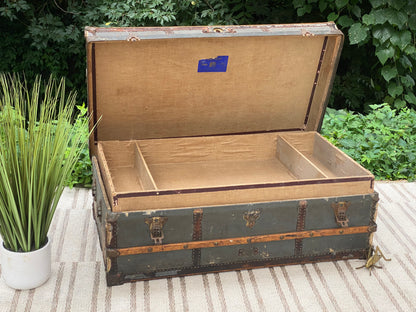 Antique Local Cincinnati Mulhauser Travel Trunk