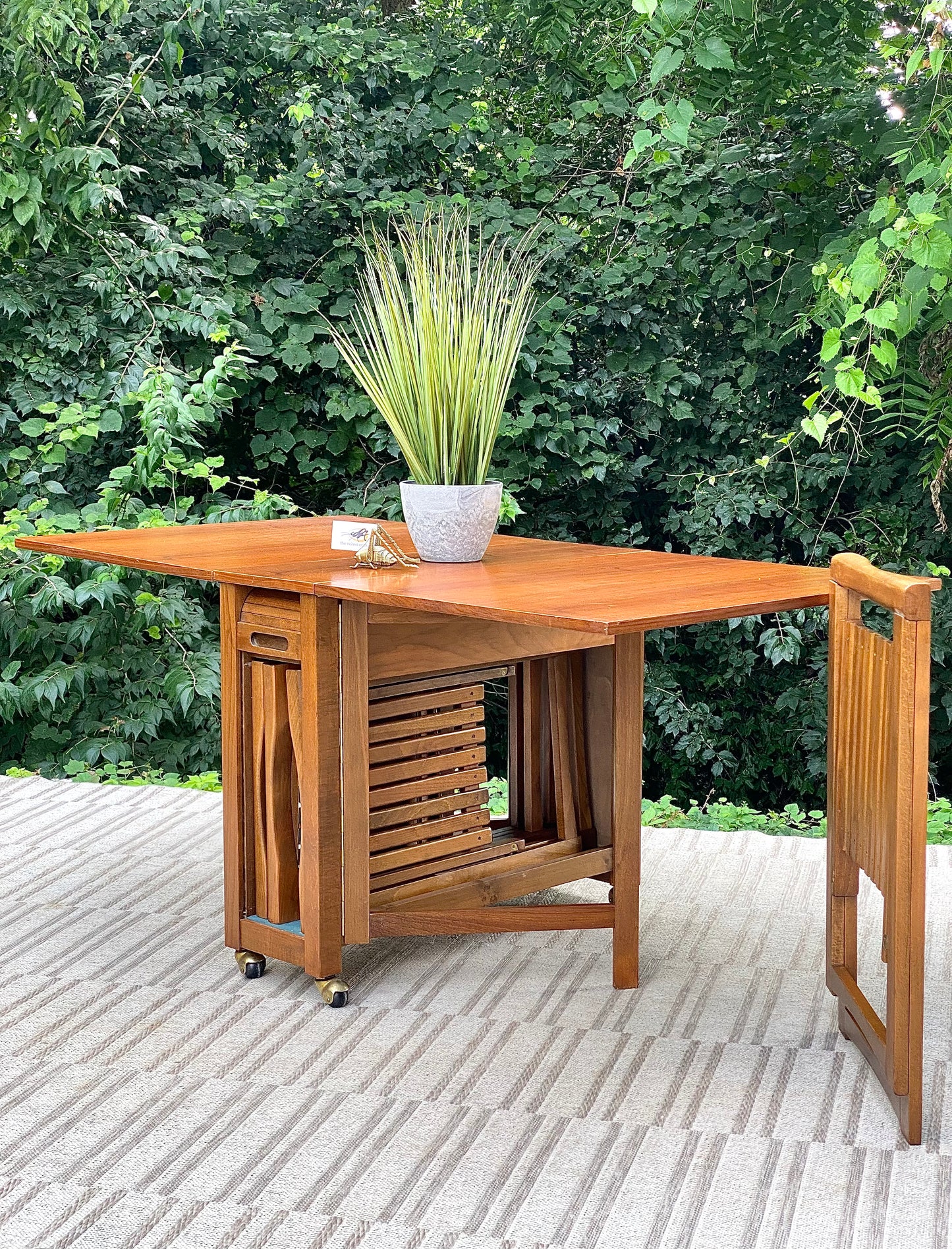 Vintage MCM Aldo Jacober Drop Leaf Table with 4 Folding Chairs