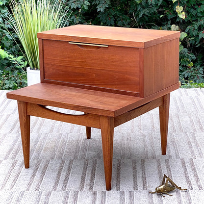 Vintage MCM Kent Coffey Tableau Walnut Nightstand Side Table