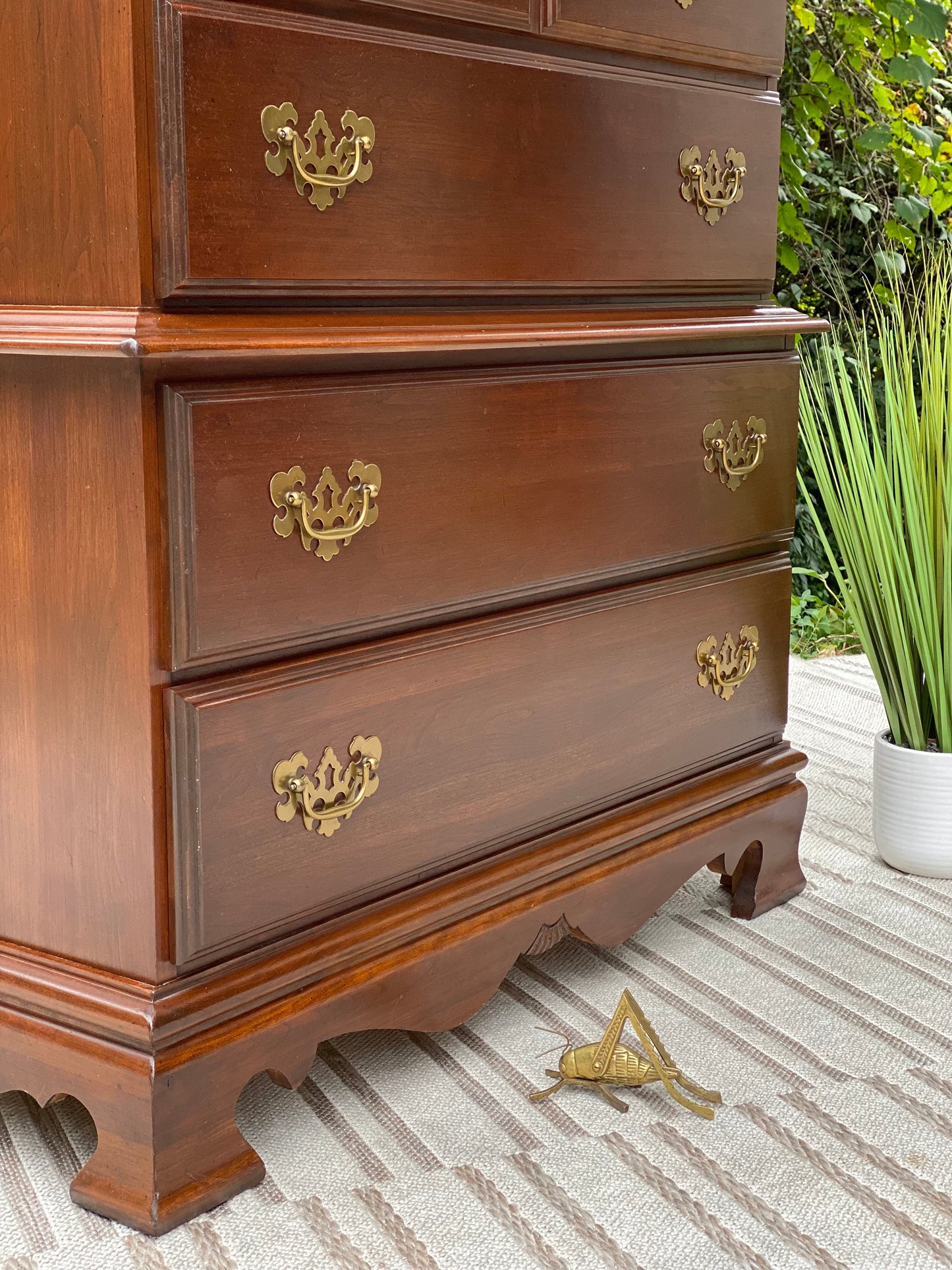 Nice Wooden 5 Drawer Dresser