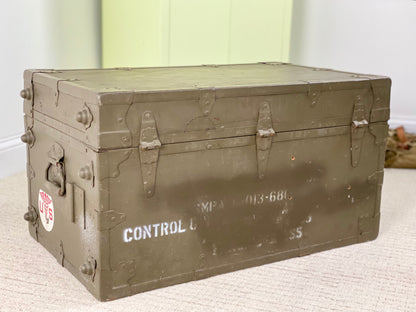 Vintage WWII US Army Medical Trunk